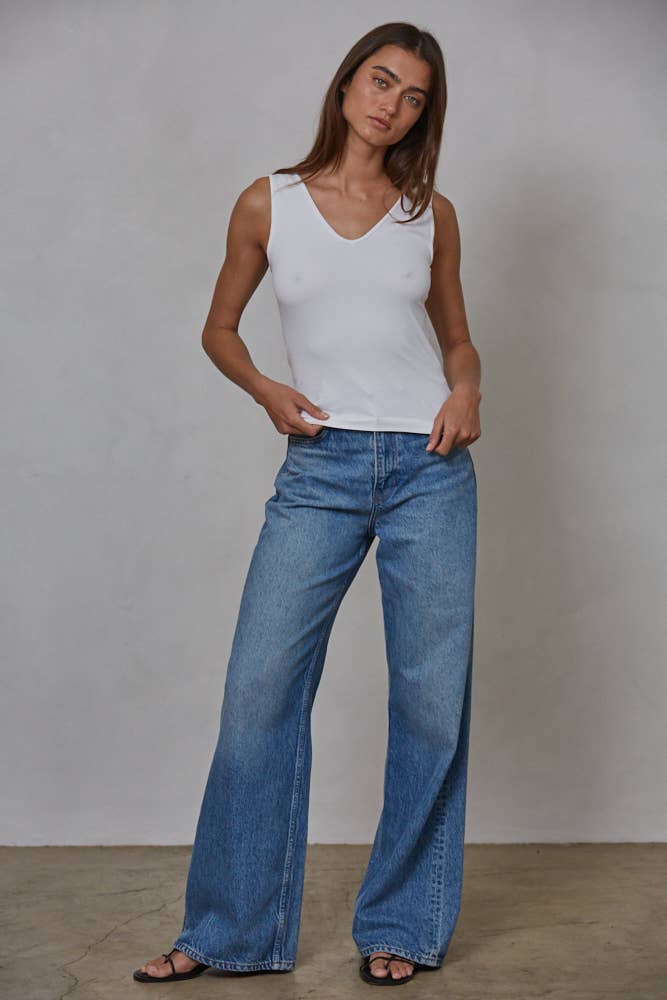 S1006-1 | Seamless Reverse U-V Neck Tank: Camel / SM