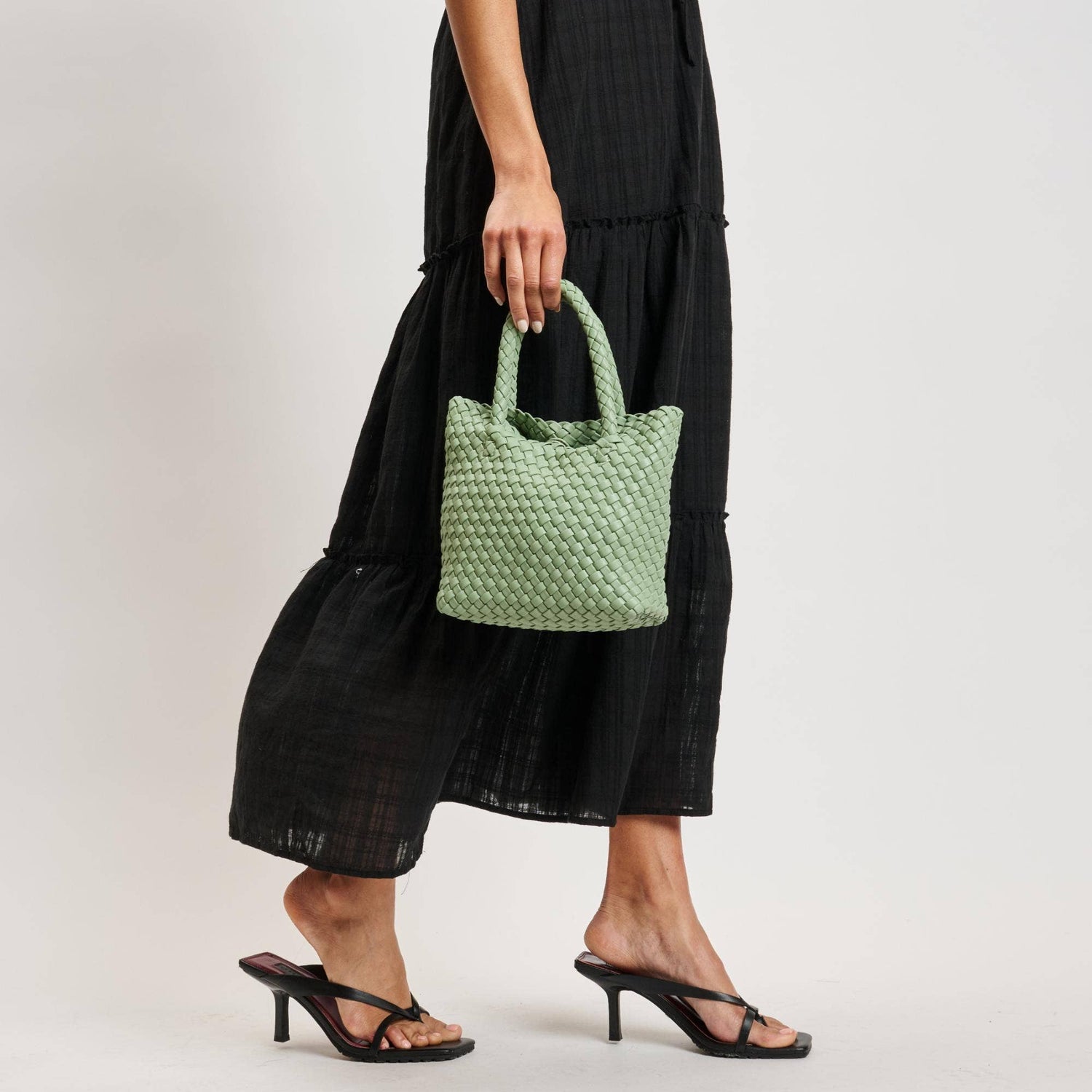 Leanna Woven Crossbody: Natural