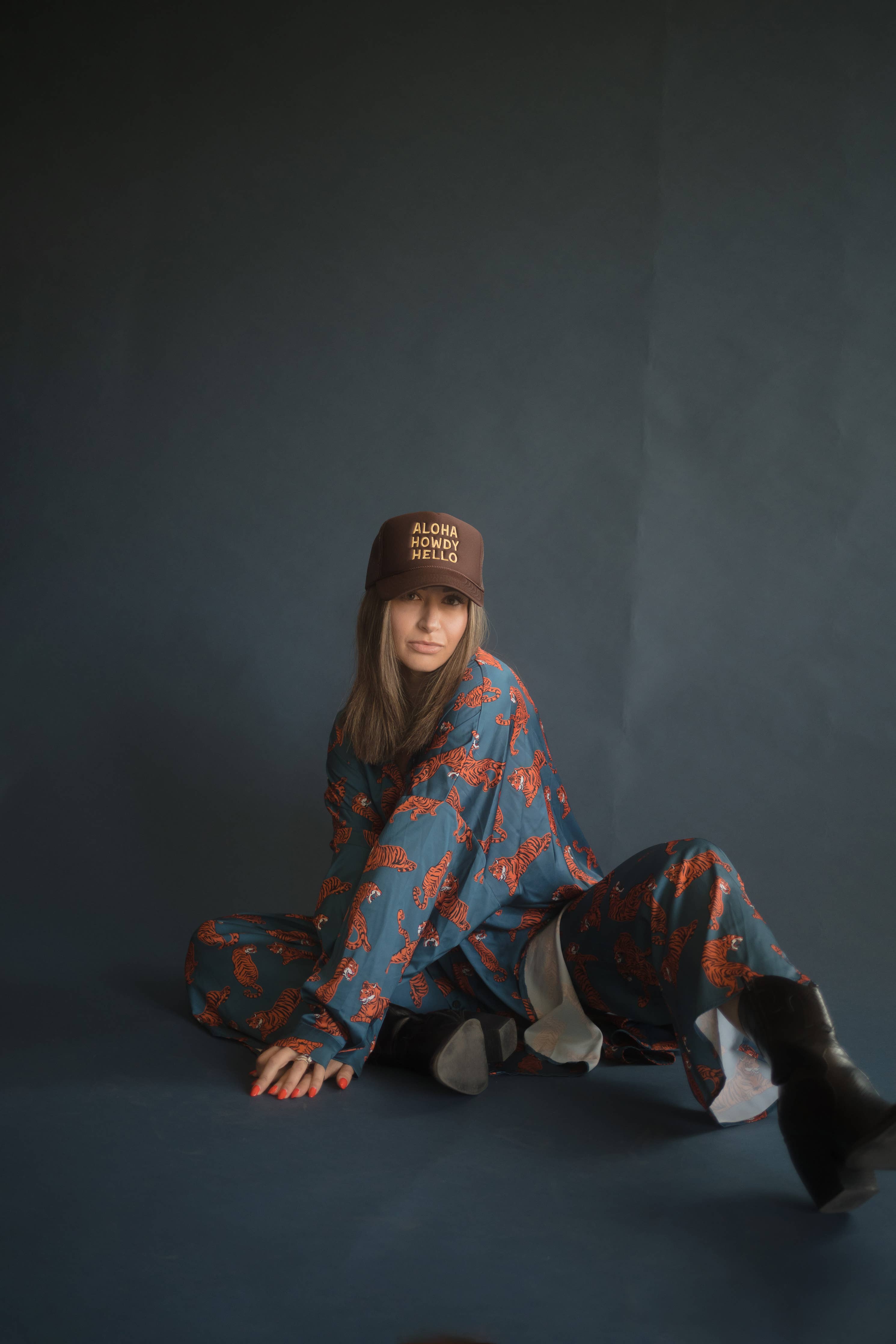 Aloha Howdy Hello hat: Brown