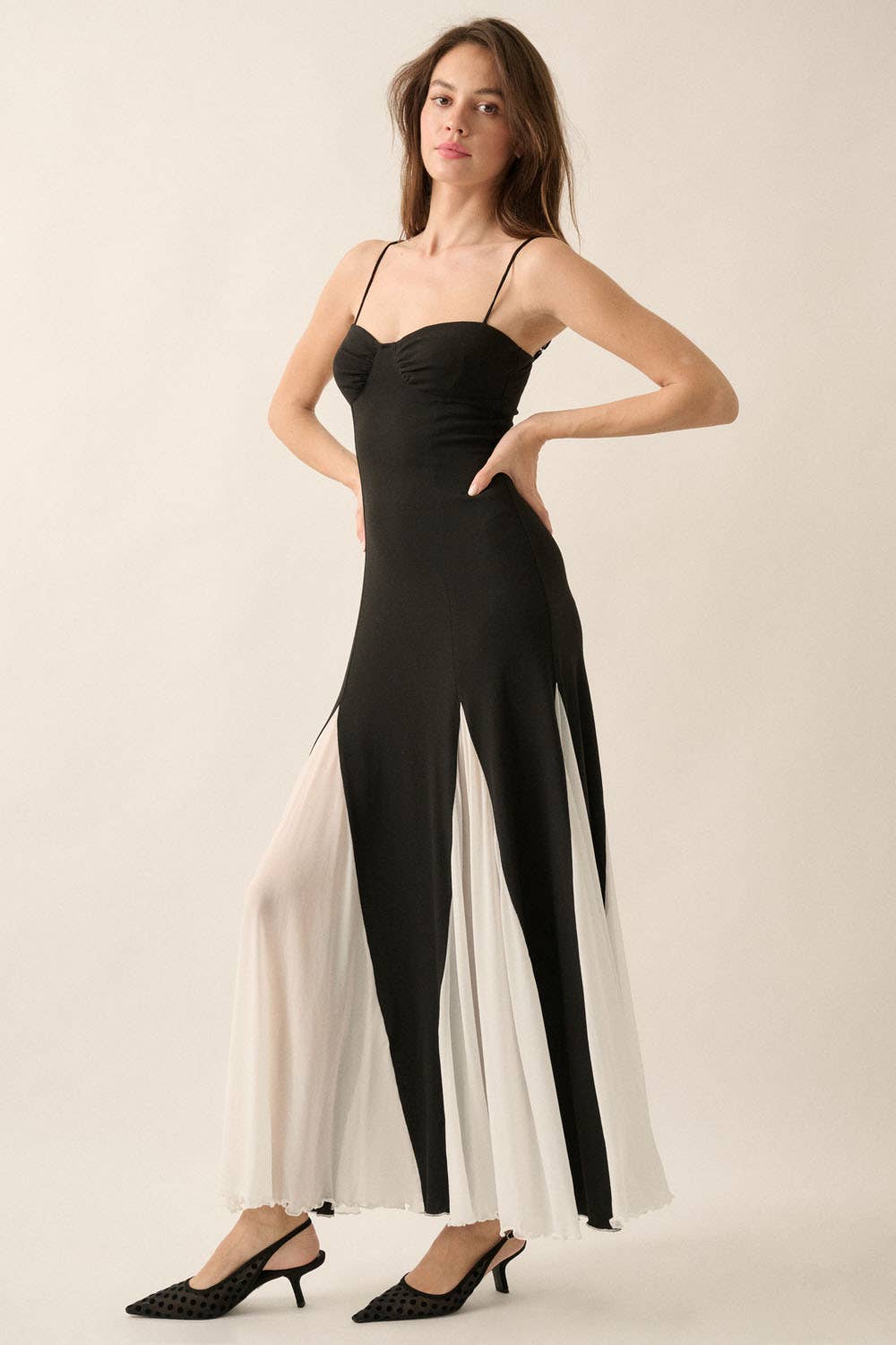 Godet Sweetheart Maxi Dress