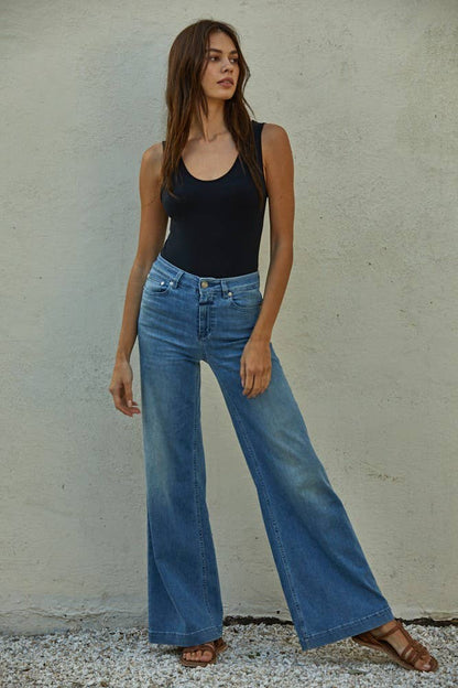 S1006-1 | Seamless Reverse U-V Neck Tank: Black / ML