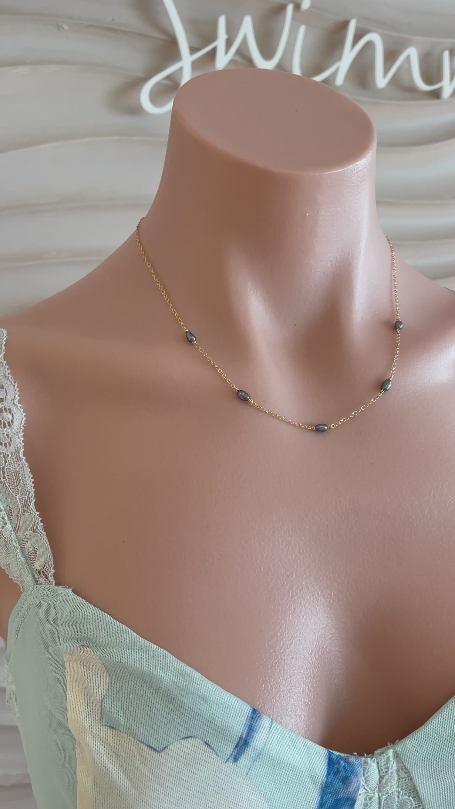 Mini Peacock Pearl Necklace