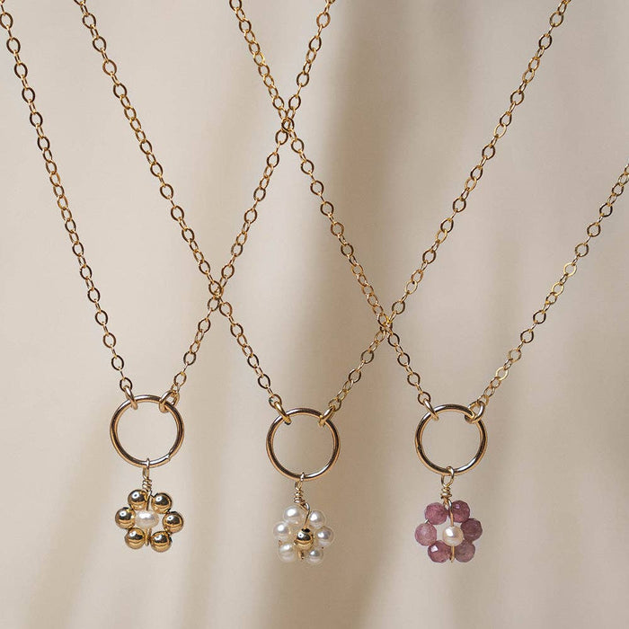 Sol Flora Necklace - white